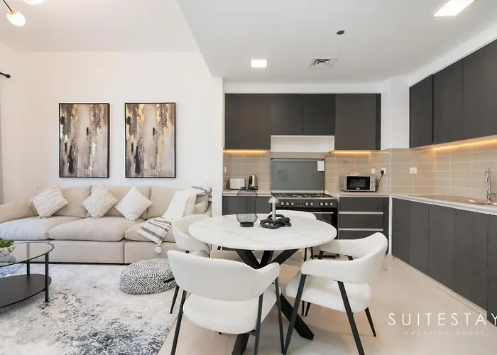 Stylish Living In A Vibrant Modern Apartment