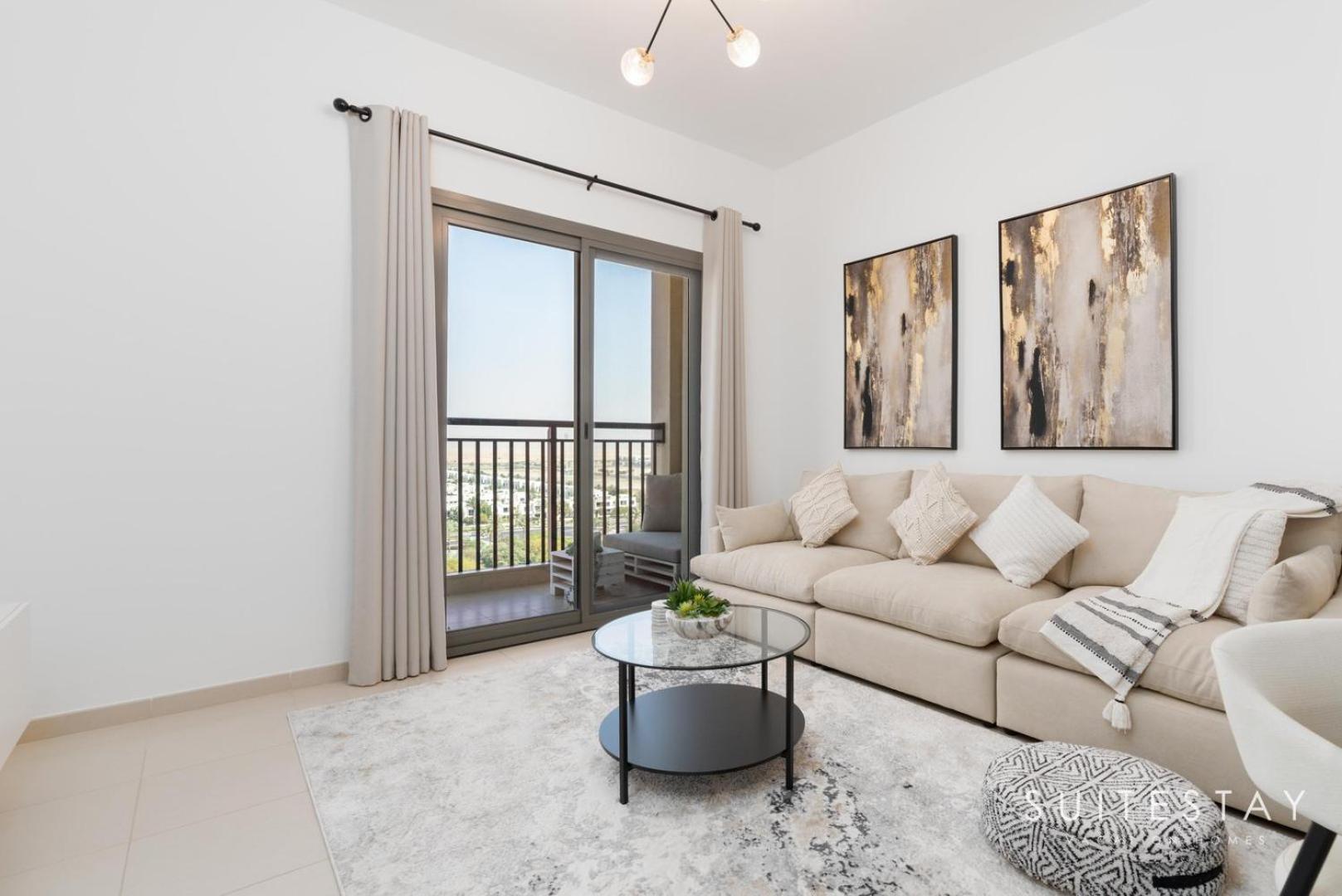 Stylish Living In A Vibrant Modern *